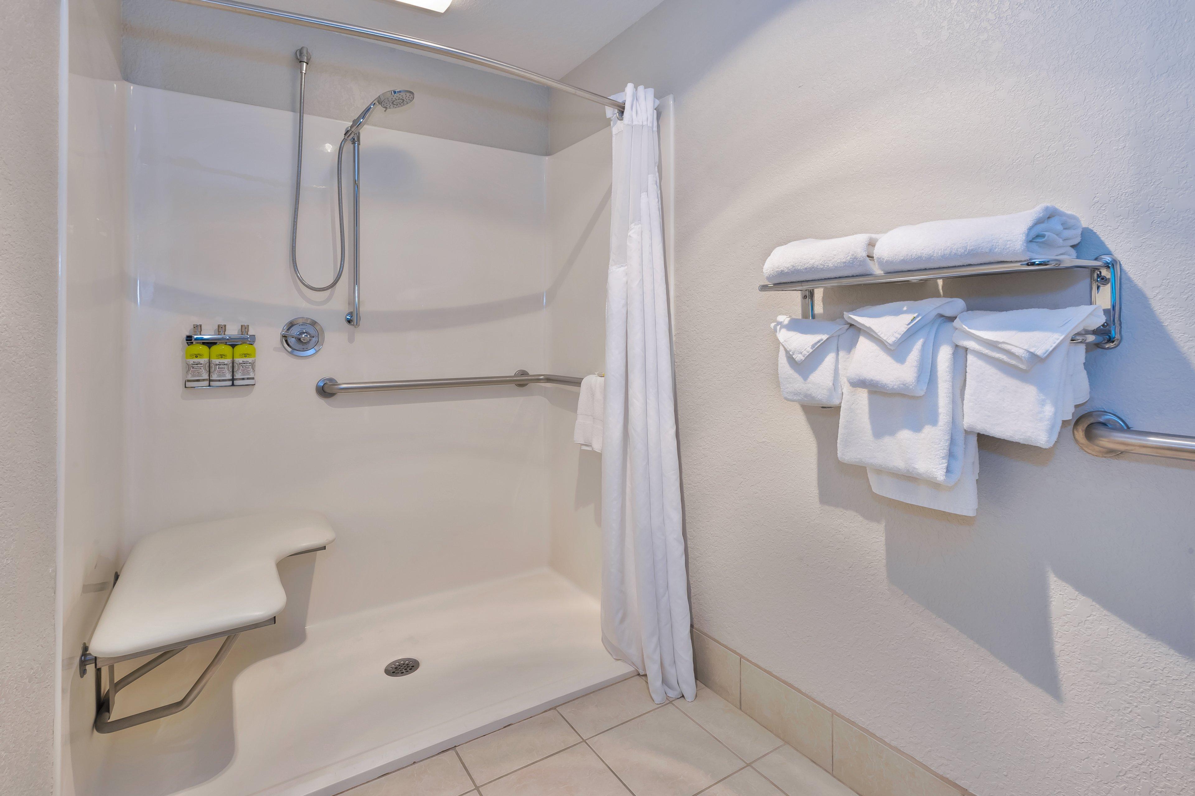 Holiday Inn Express Hotel & Suites Petoskey By Ihg Eksteriør billede
