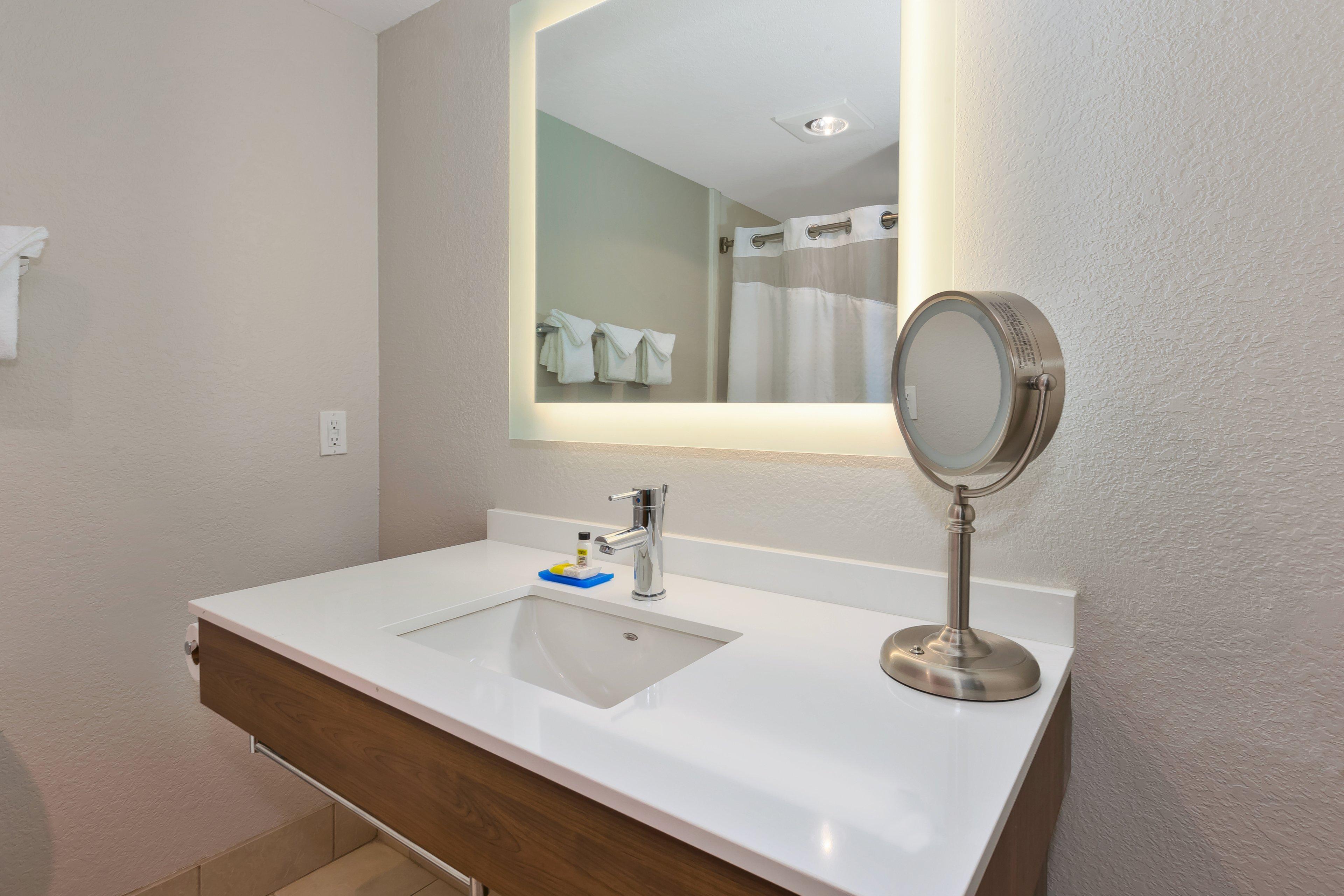 Holiday Inn Express Hotel & Suites Petoskey By Ihg Eksteriør billede