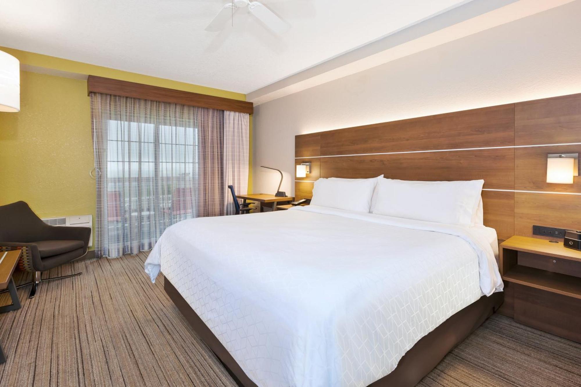 Holiday Inn Express Hotel & Suites Petoskey By Ihg Eksteriør billede